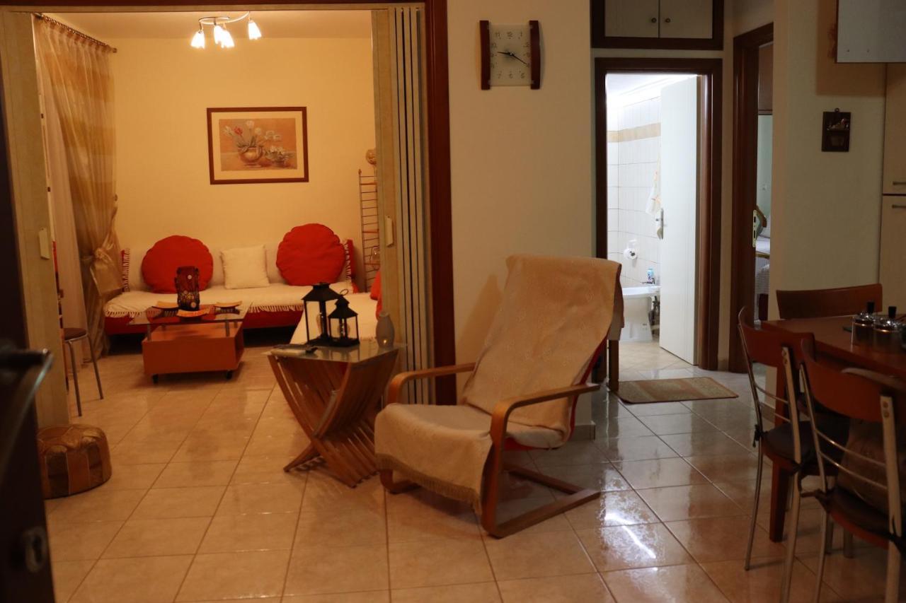 Sea And Sun Apartment Nea Peramos  Exterior photo
