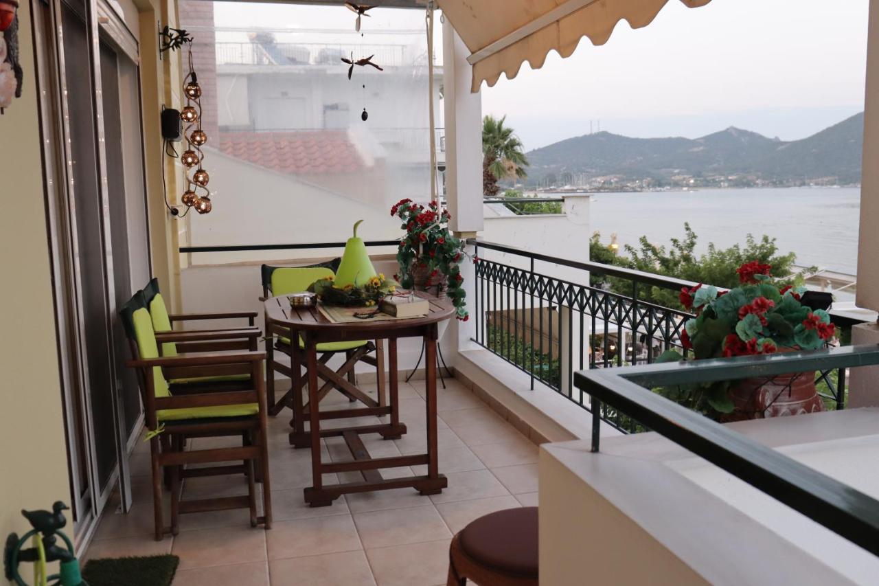 Sea And Sun Apartment Nea Peramos  Exterior photo